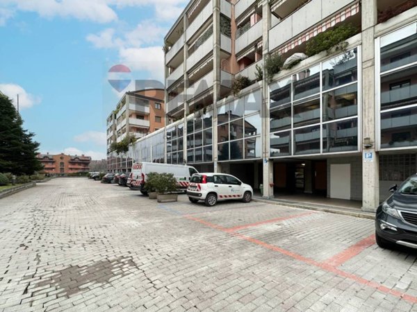 box auto in affitto a Cologno Monzese