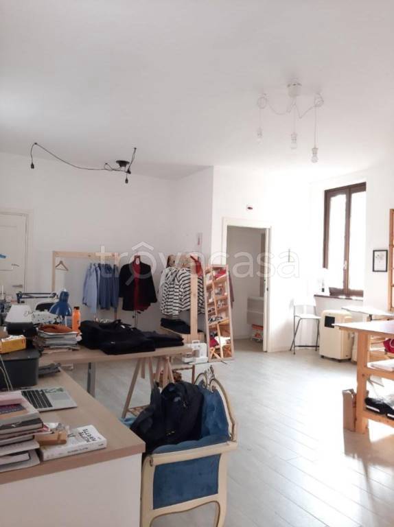 negozio in affitto a Corbetta