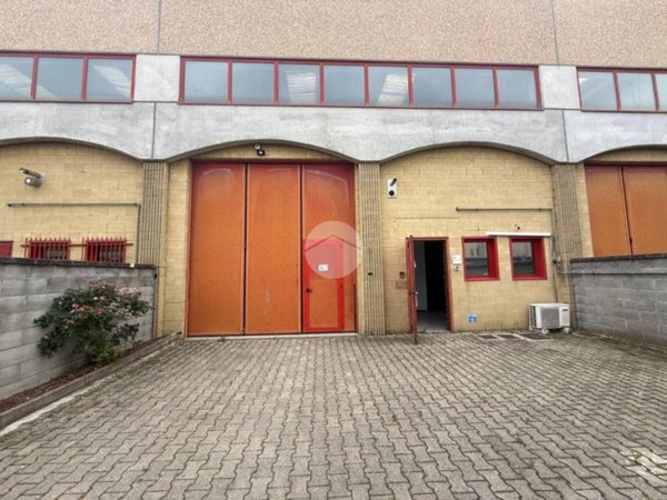 locale commerciale in affitto a Corbetta