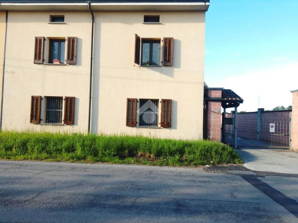 appartamento in affitto a Corbetta in zona Soriano