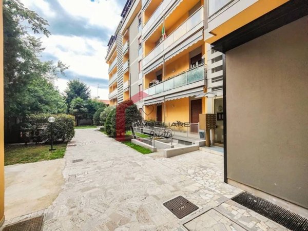 appartamento in affitto a Corbetta in zona Battuello