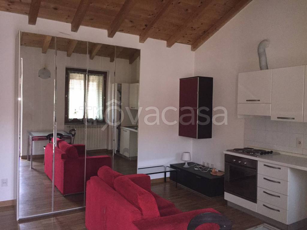 appartamento in affitto a Corbetta in zona Battuello