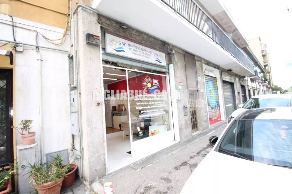 negozio in affitto a Cormano