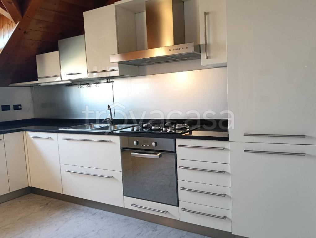 appartamento in affitto a Cormano in zona Molinazzo