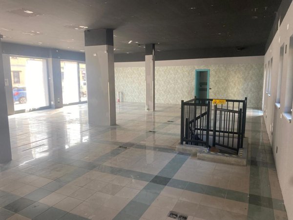 negozio in affitto a Cornaredo