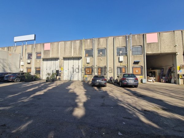 capannone in affitto a Cornaredo