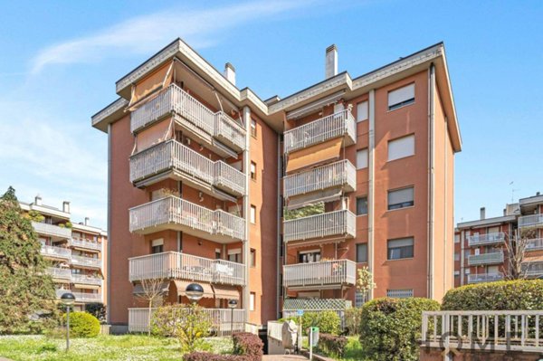 appartamento in affitto a Cornaredo in zona Favaglie