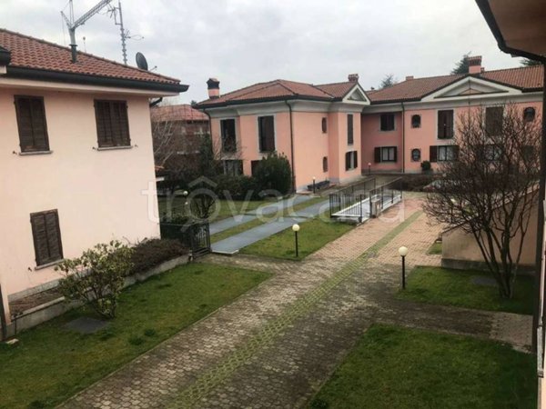 appartamento in affitto a Cornaredo in zona Cascina Croce