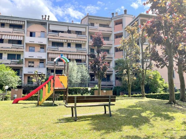 appartamento in affitto a Cornaredo in zona Favaglie