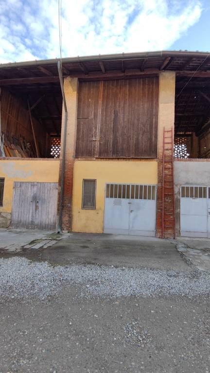 locale commerciale in affitto a Cornaredo in zona San Pietro all'Olmo