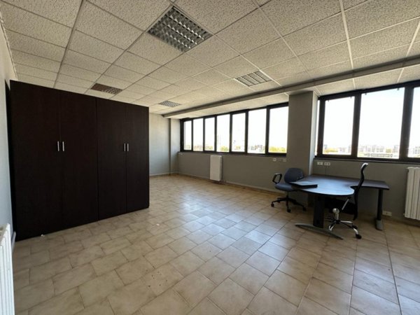 ufficio in affitto a Corsico