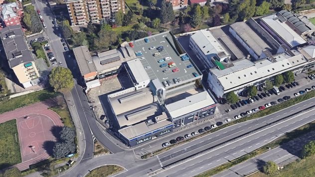 negozio in affitto a Corsico