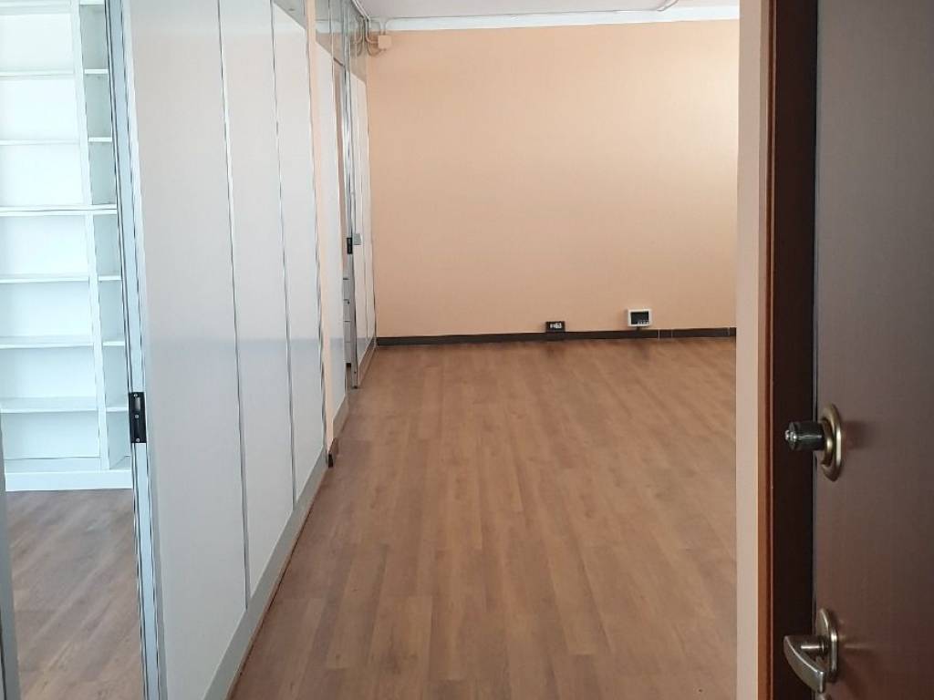 ufficio in affitto a Corsico