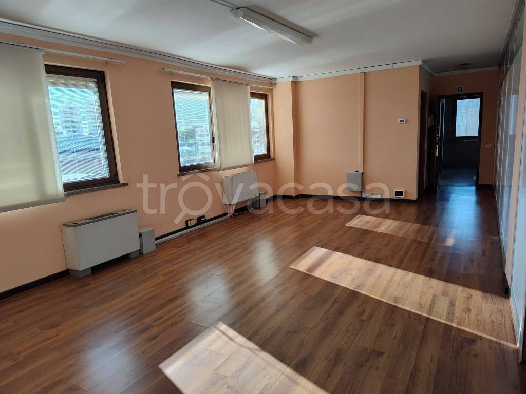 ufficio in affitto a Corsico