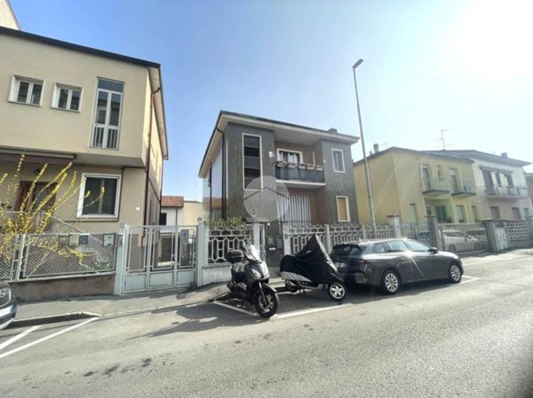 appartamento in affitto a Corsico