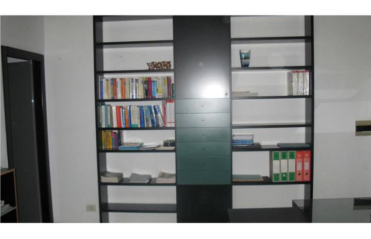 ufficio in affitto a Corsico