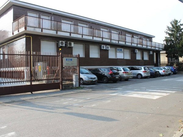 capannone in affitto a Corsico