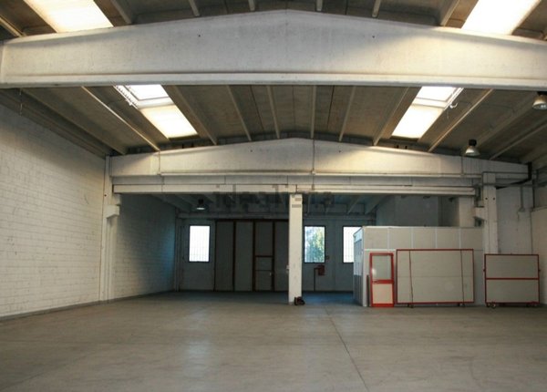 capannone in affitto a Cusago