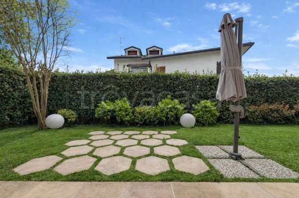 casa indipendente in affitto a Cusago