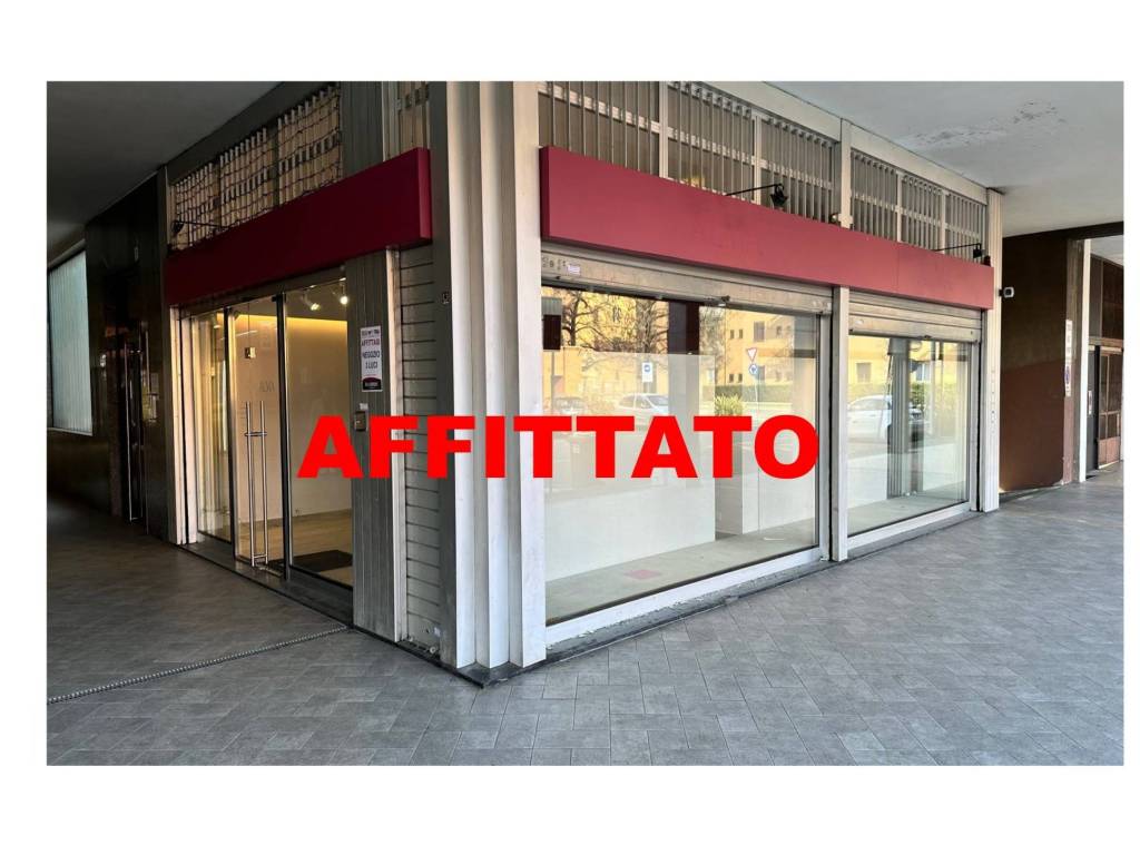negozio in affitto a Cusano Milanino
