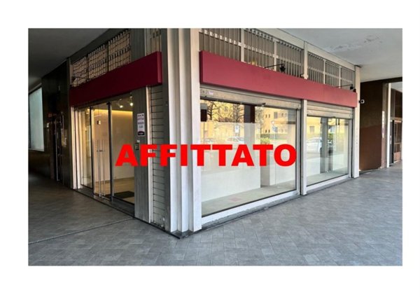 negozio in affitto a Cusano Milanino