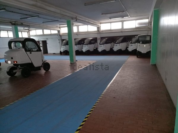locale di sgombero in affitto a Cusano Milanino