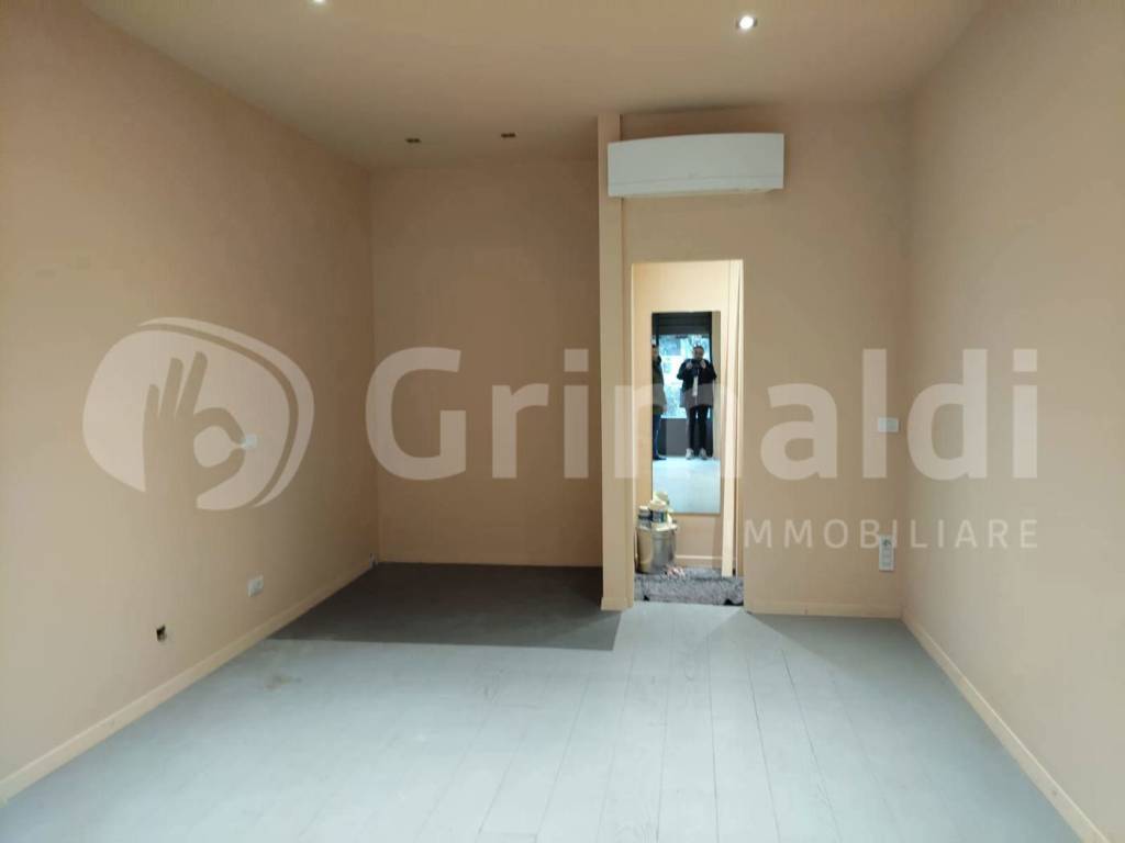 negozio in affitto a Cusano Milanino