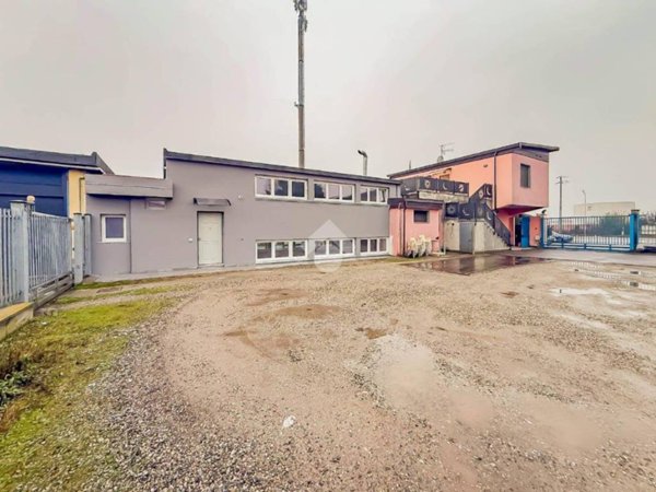 negozio in affitto a Dresano