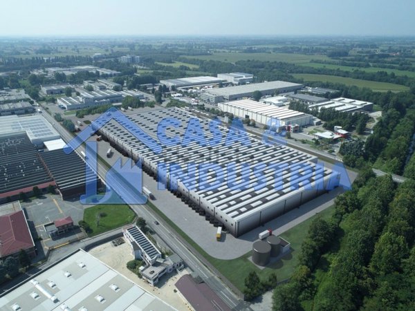 locale di sgombero in affitto a Gaggiano