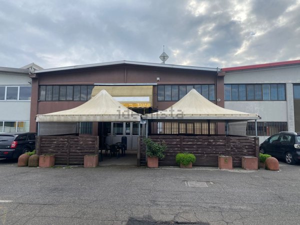 negozio in affitto a Gaggiano