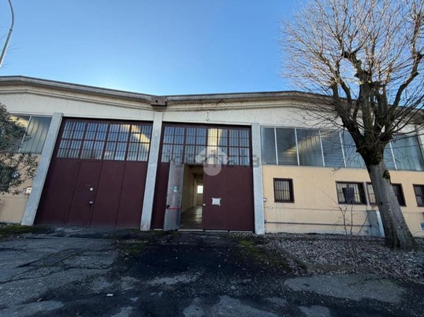 ufficio in affitto a Gaggiano in zona Vigano