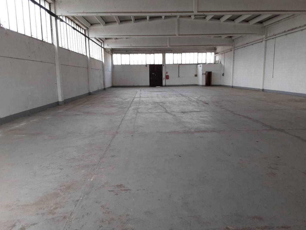 ufficio in affitto a Gaggiano in zona Vigano