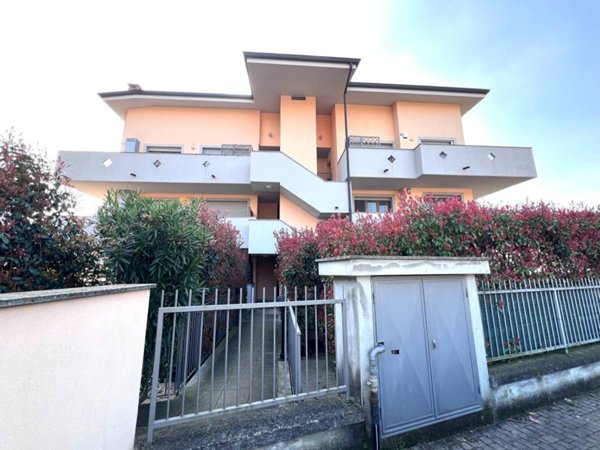 appartamento in affitto a Garbagnate Milanese