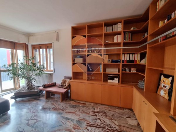 appartamento in affitto a Garbagnate Milanese