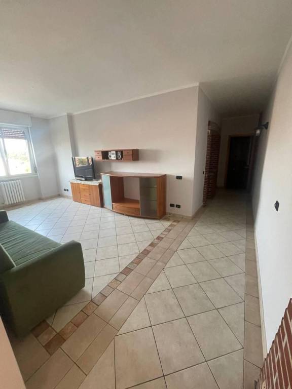 appartamento in affitto a Garbagnate Milanese