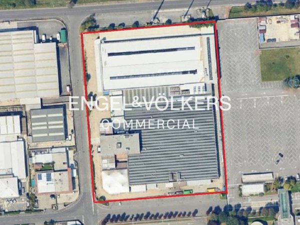 locale commerciale in affitto a Garbagnate Milanese