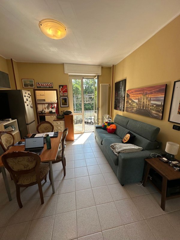 appartamento in affitto a Garbagnate Milanese