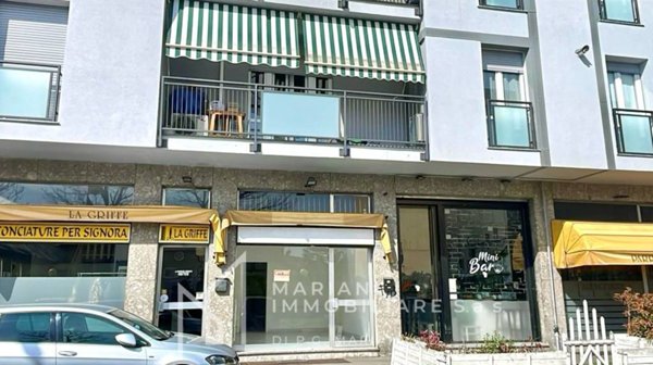 negozio in affitto a Garbagnate Milanese