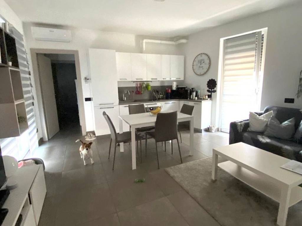 appartamento in affitto a Garbagnate Milanese