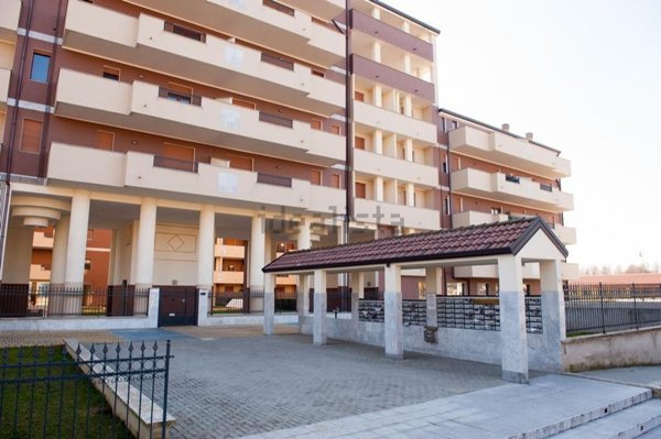 appartamento in affitto a Garbagnate Milanese in zona Bariana