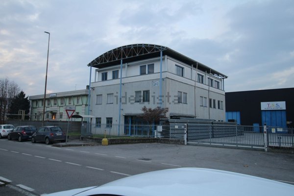 ufficio in affitto a Gessate