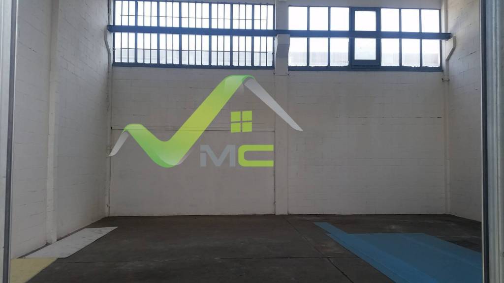 locale commerciale in affitto a Gorgonzola