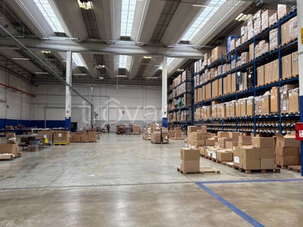 locale commerciale in affitto a Gorgonzola