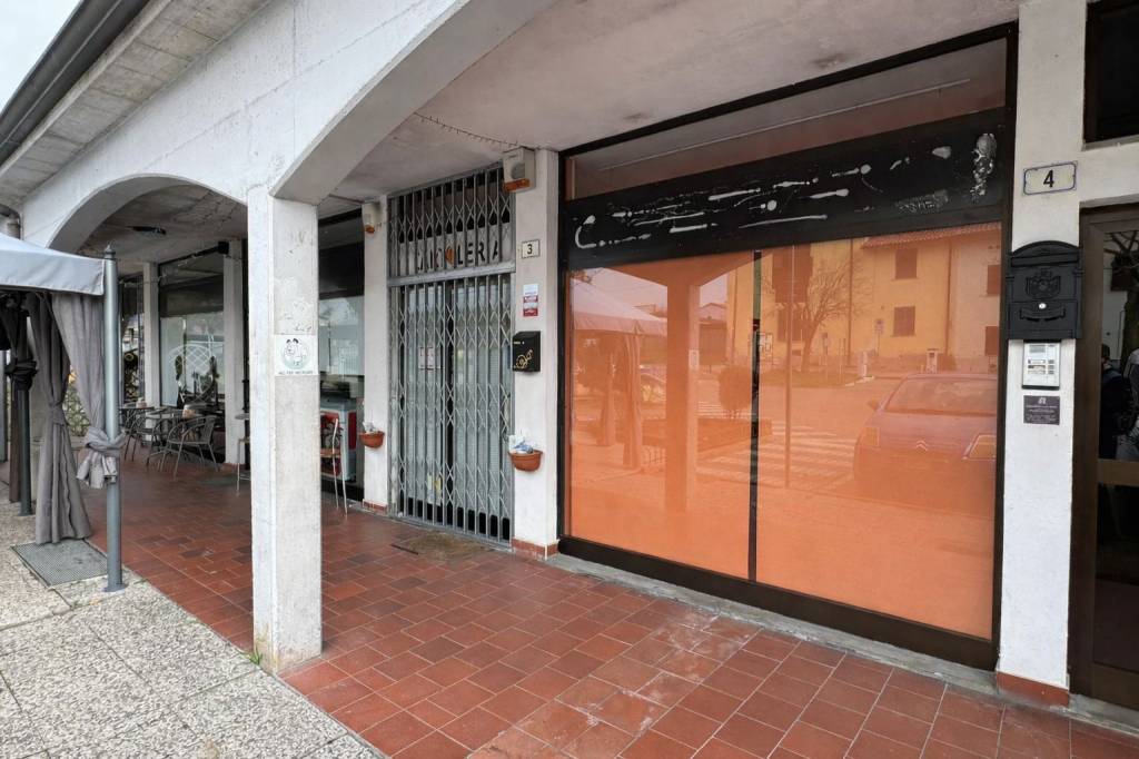 negozio in affitto a Grezzago