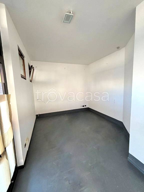 negozio in affitto a Grezzago