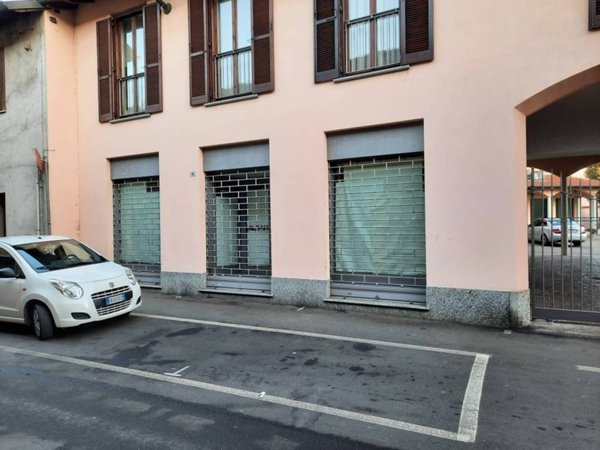 negozio in affitto ad Inveruno