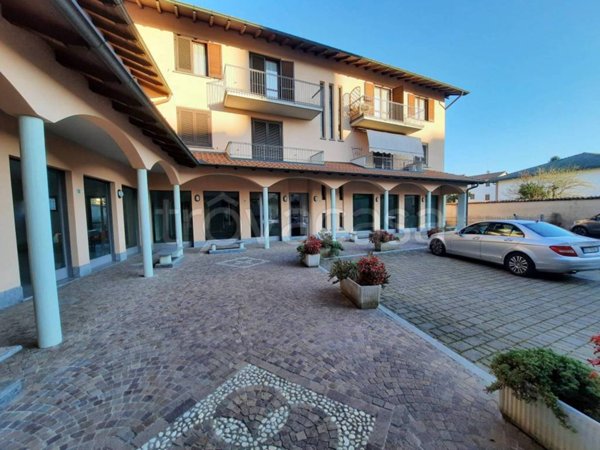 ufficio in affitto ad Inveruno