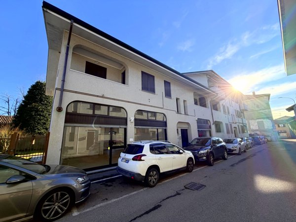 negozio in affitto ad Inveruno