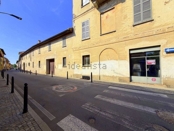 locale commerciale in affitto ad Inveruno