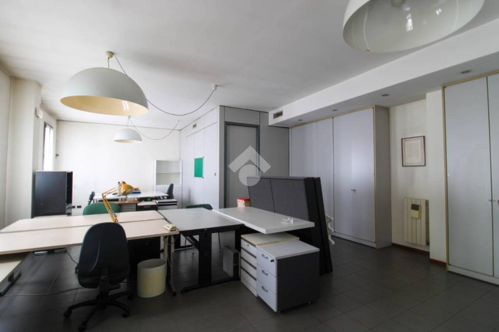 ufficio in affitto ad Inzago